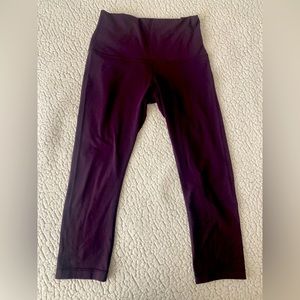 Lululemon wonder under eggplant colored leggings